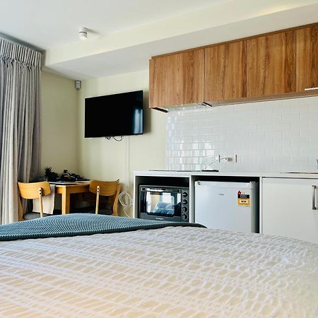 Queenstown Studio - 5Mins To Airport - Aircond - Free Wifi - Walk To Centre Exterior foto