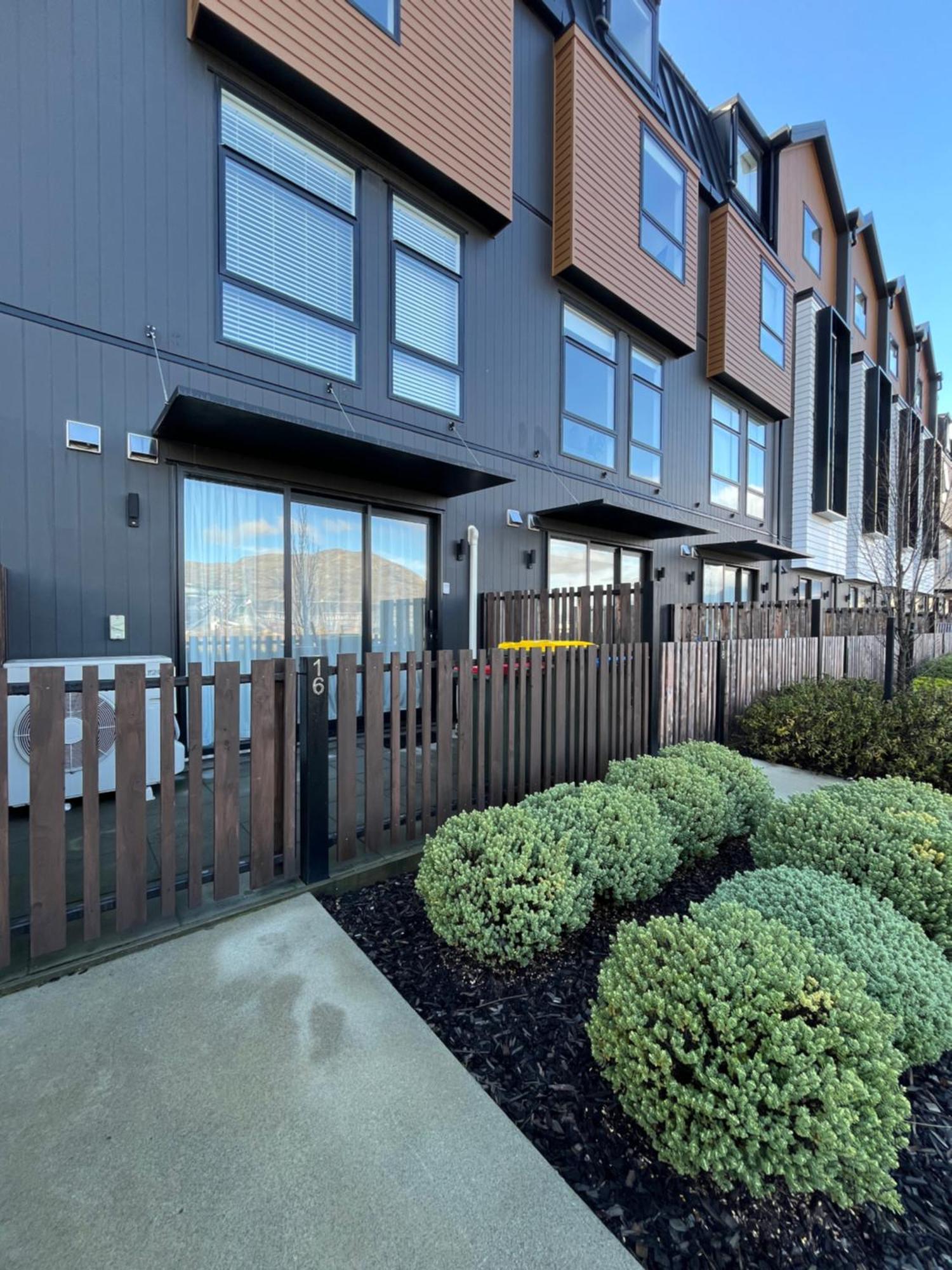 Queenstown Studio - 5Mins To Airport - Aircond - Free Wifi - Walk To Centre Exterior foto